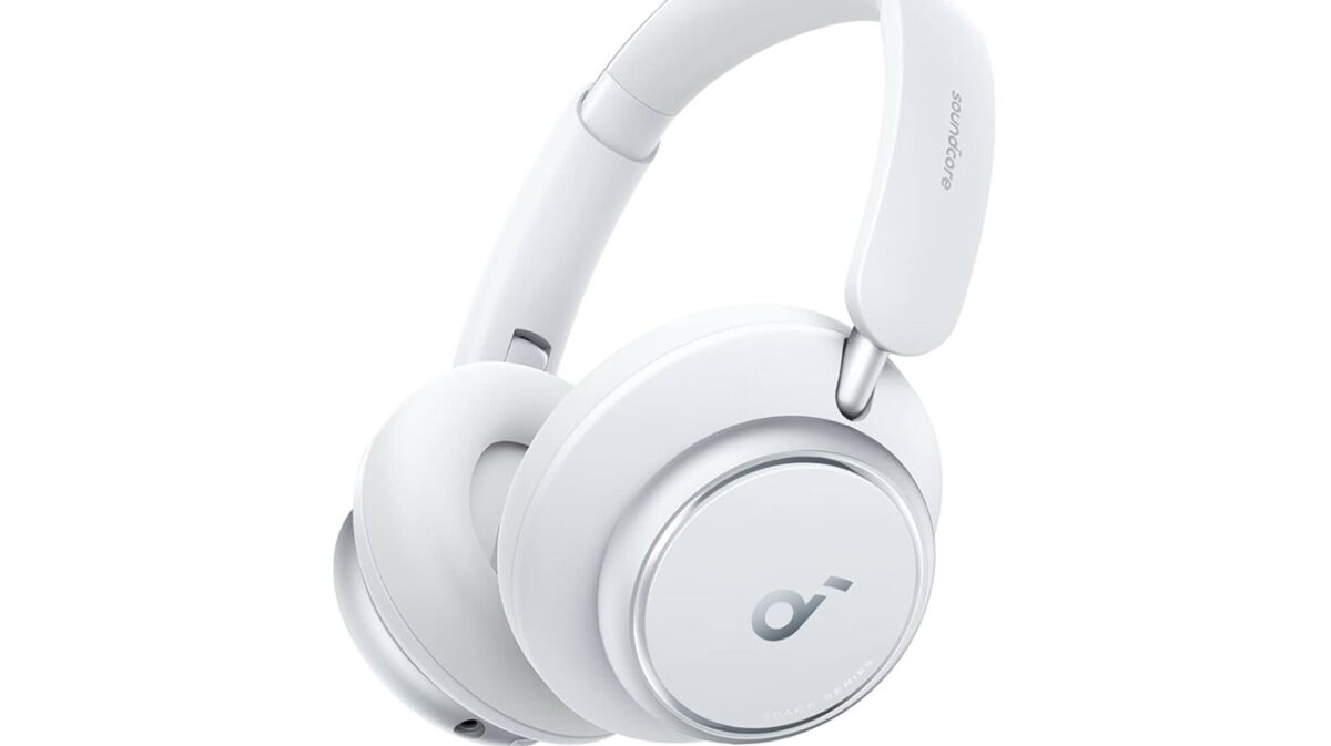 Soundcore Space Q45 برای کاربرانی ساخته شده که ANC قدرتمندتر، شارژدهی طولانی و کیفیت صدای بالاتر را نسبت به مدلهای اقتصادی میخواهند.
