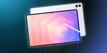 گلکسی Tab S12 Ultra سامسونگ در یک تصویر رسمی با قلم S Pen دیده شد