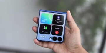 بررسی Galaxy Z Flip8