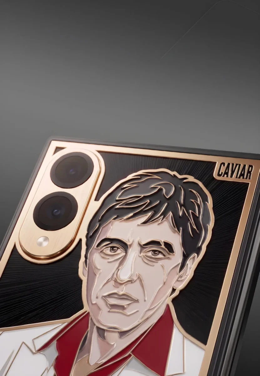 نسخه Scarface از مجموعه گلکسی Z Fold 8 کاویار با طراحی طلای 24 عیار
