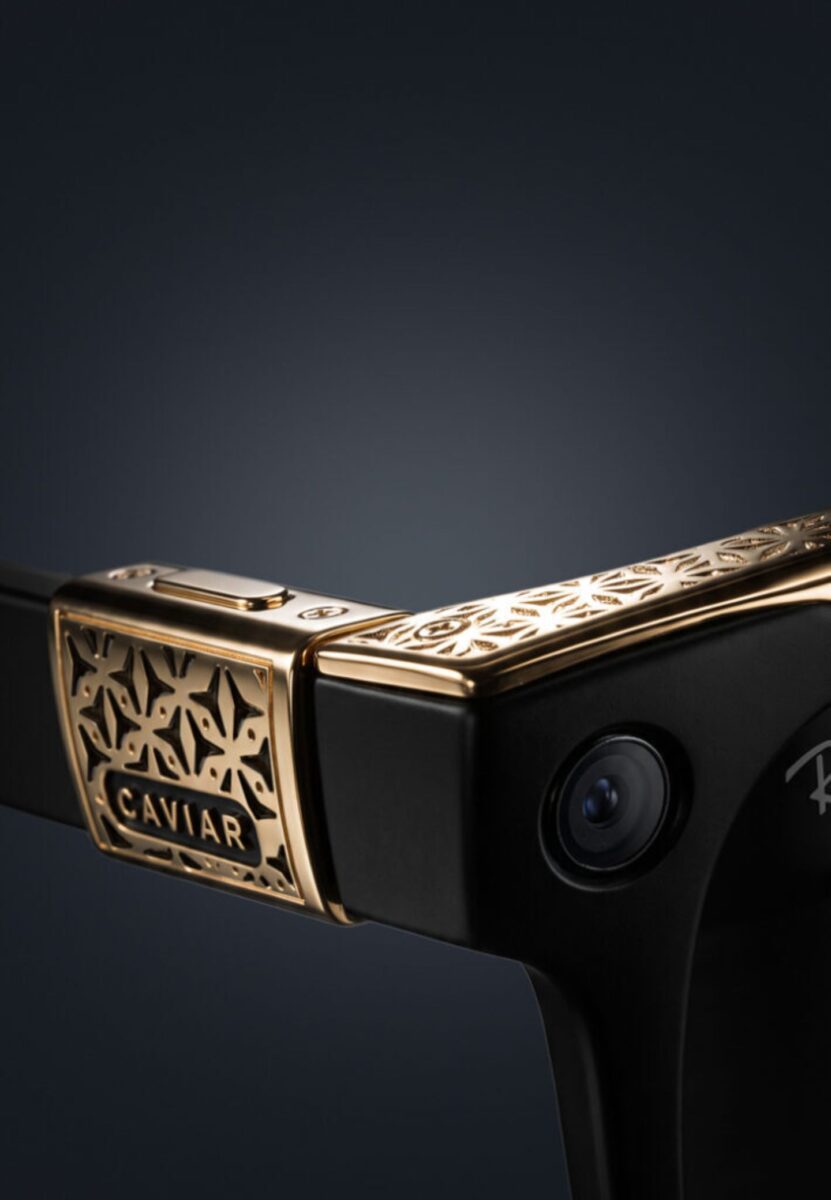 مدل Caviar Odyssey عینک هوشمند Ray-Ban Wayfarer II با طلای ۲۴ عیار معرفی شد