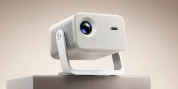پروژکتور Redmi Projector 5 Pro با نرخ نوسازی ۱۲۰ هرتز معرفی شد