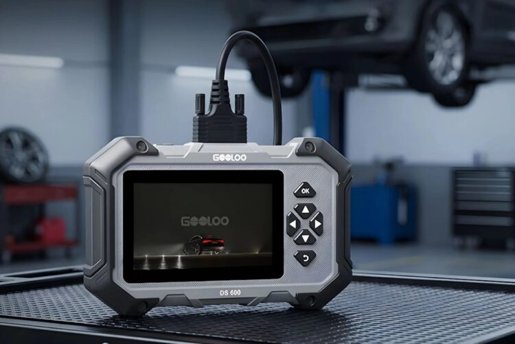 تبلت ۳۰۰ دلاری Gooloo DS600 قفل نرم‌افزاری خودروهای مدرن را شکست