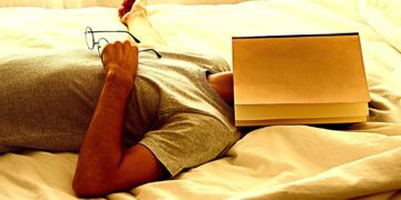 اعتراف جنجالی ناشر آکسیوس درباره خواندن کتابها با هوش مصنوعی