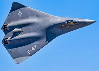 جنگنده نسل ششم F-47 در مسیر نخستین پرواز