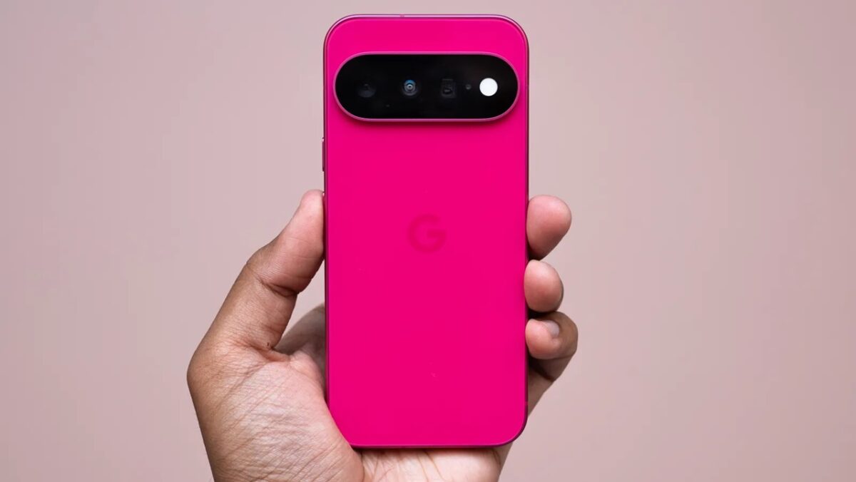 Google Pixel 11 با Android 17 عرضه میشود و یکی از مهمترین نقاط قوت آن، دریافت مستقیم و سریع بهروزرسانیهای اندروید و قابلیتهای اختصاصی Pixel است.
