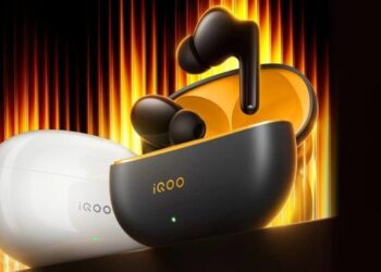 نمایی از ایرباد iQOO TWS 5e