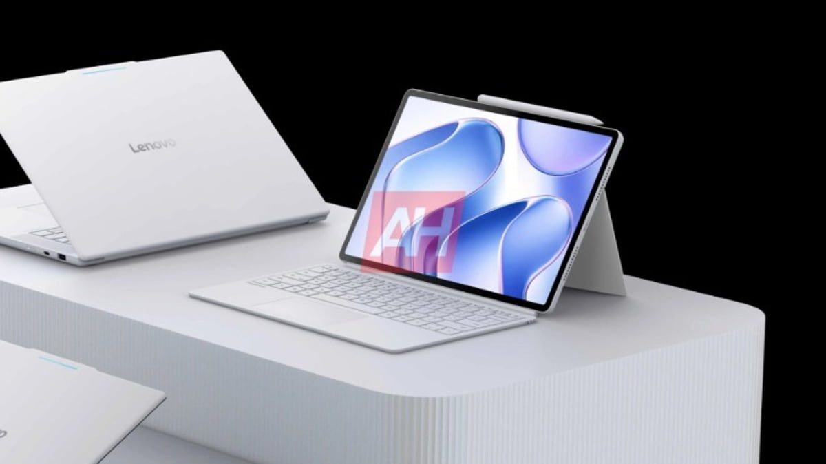 تبلت یا لپتاپ هیبریدی سفیدرنگ لنوو با لوگوی Lenovo که به عنوان یک دستگاه ۲ در ۱ با قلم نوری و کیبورد جداگانه در حال نمایش محتوای رنگارنگ روی صفحه است.