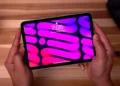آیپد مینی جدید اپل با نمایشگر OLED به زودی عرضه می‌ شود