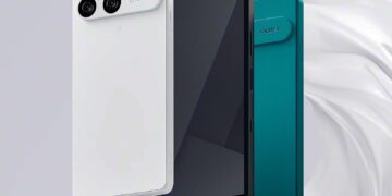 تصویر تبلیغاتی سه گوشی Sony Xperia در رنگهای سفید، مشکی و سبز فیروزهای، با نمایش دوربین دوگانه مدل سفید و نمای جلویی مدل مشکی.