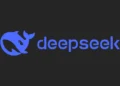 لوگوی متنی و نماد نهنگ آبیرنگ هوش مصنوعی DeepSeek در مقابل پسزمینه خاکستری تیره.