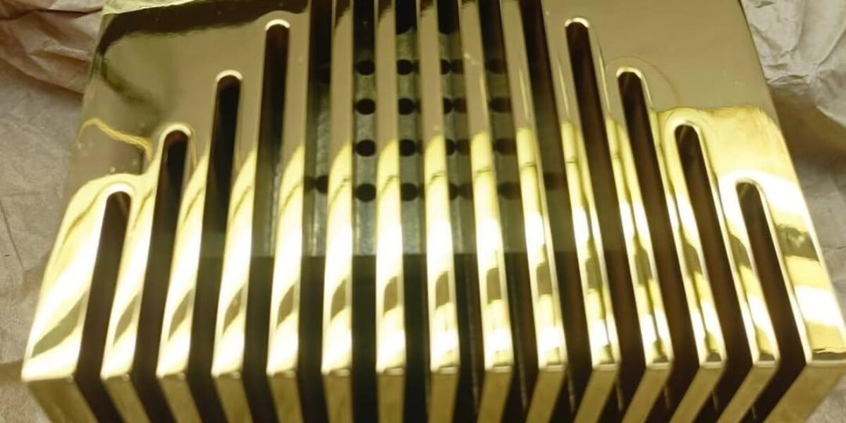 بدنه طلای خالص ۲۴ عیار مینیپیسی Kubb