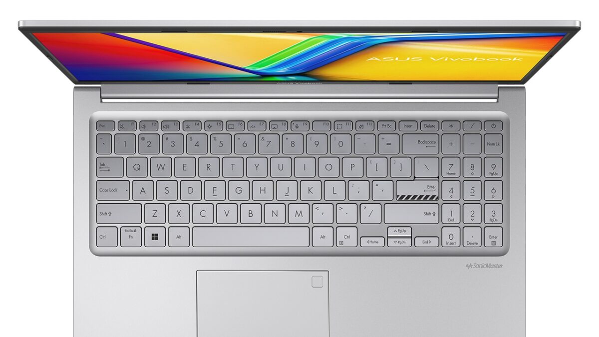 ASUS Vivobook X1502VA بیشتر برای کاربرانی ساخته شده که لپ تاپ برای دانشجو، آفیس، وبگردی، برنامهنویسی سبک و استفاده روزمره میخواهند و الزاما به GPU مجزا نیاز ندارند.