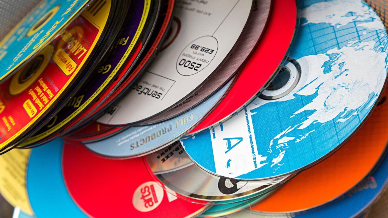 فروش CD دوباره رونق گرفت