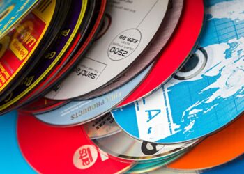 فروش CD دوباره رونق گرفت