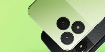 گوشی HMD Asha 305 با نمایشگر ۵ اینچی و باتری قابل تعویض معرفی شد