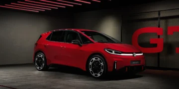 فولکسواگن از قدرتمندترین GTI تاریخ با ۳۲۶ اسببخار قدرت رونمایی کرد