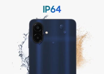 مقاومت پنل پشتی گوشی سرمه‌ای سامسونگ در برابر نفوذ قطرات آب و گرد و غبار با گواهی IP64