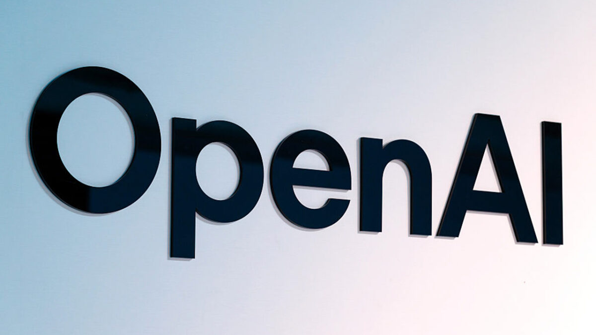 لوگوی OpenAI روی دیوار دفتر این شرکت