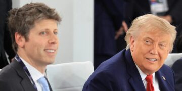 دولت ترامپ از OpenAI در برابر نیویورک تایمز حمایت کرد