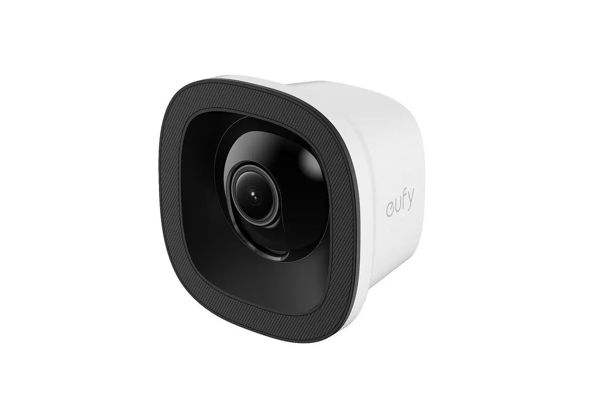 دوربین امنیتی هوشمند یوفی مدل Window Camera E10 با بدنه سفید و حاشیه مشکی، دارای لنز گنبدی چرخان برای نظارت از پشت پنجره.