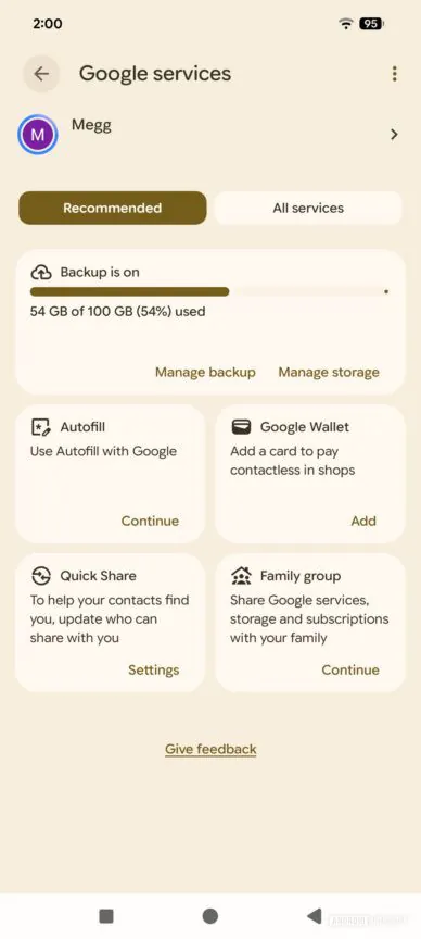 منوی خدمات گوگل (Google services) در اندروید شامل میزان مصرف حافظه ابری، گزینههای پشتیبانگیری، پرکردن خودکار، کیف پول گوگل، Quick Share و گروه خانوادگی.
