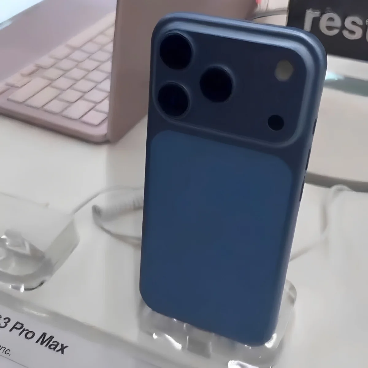 آیفون 18 پرو با رنگ Sky Blue در ویدیوی لو رفته