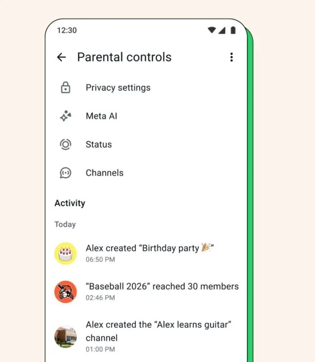 صفحه تنظیمات بخش کنترل والدین (Parental controls) در اپلیکیشن واتساپ روی گوشی اندرویدی شامل گزینههای حریم خصوصی، Meta AI و فهرست فعالیتهای اخیر.