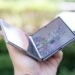 تصویری از انیمیشن آیفون Duo روی Galaxy Z Fold 8