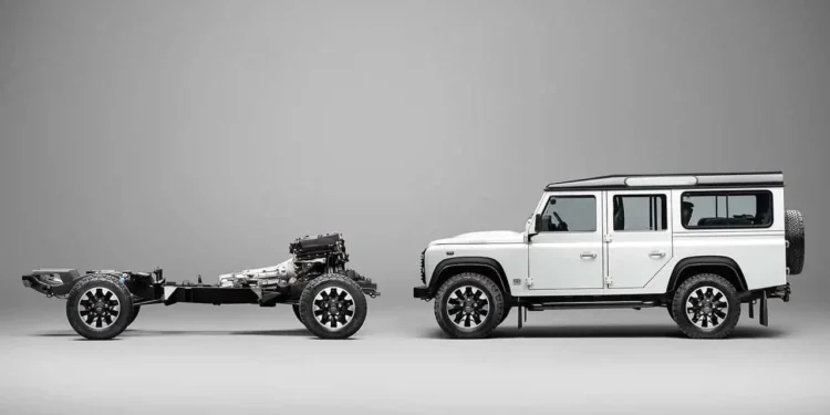 لندروور، دیفندر کلاسیک را با موتور V8 دوباره زنده می‌ کند