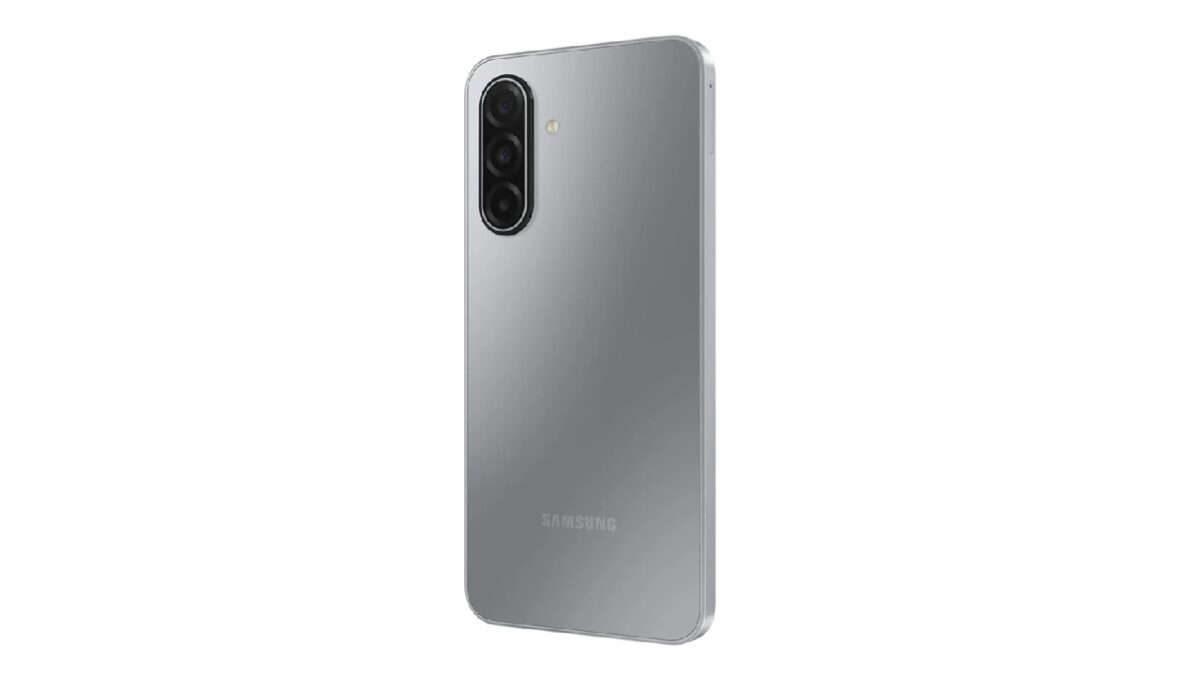 Galaxy A17 در مقایسه با A07 انتخاب بالاتری است و دلیل اصلی آن مجموعه نمایشگر، دوربین و پشتیبانی نرمافزاری است؛