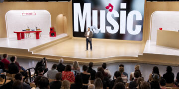 معرفی قابلیتهای جدید YouTube Music در رویداد Made On YouTube با تمرکز بر هوش مصنوعی و تجربه موسیقی