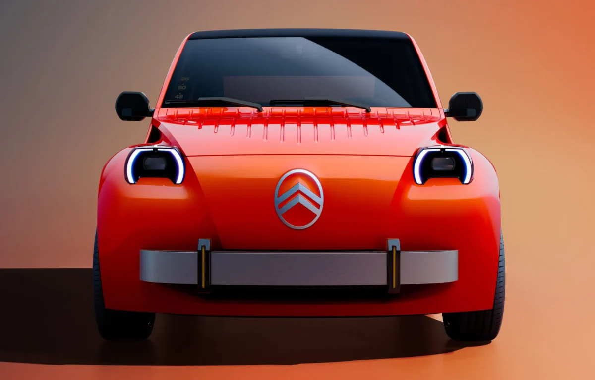نمای روبهروی سیتروئن 2CV برقی با چراغهای LED گرد، لوگوی سیتروئن و طراحی الهامگرفته از مدل کلاسیک