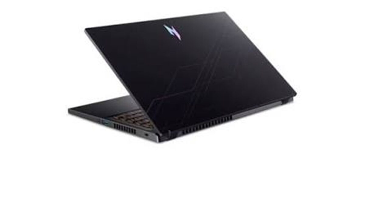 در زمان کامپایل پروژههای بزرگ، توان CPU اهمیت بیشتری از کارت گرافیک دارد و به همین دلیل کانفیگهای مجهز به Core i7-13620H یا Core 5 210H میتوانند برای توسعهدهندگان حرفهایتر جذاب باشند.