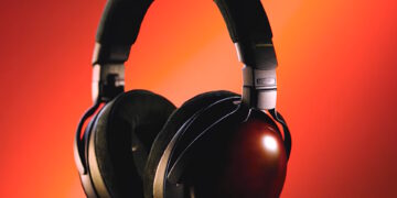 هدفون پرچم‌دار Audio-Technica ATH-AWX7000 با بدنه چوبی معرفی شد