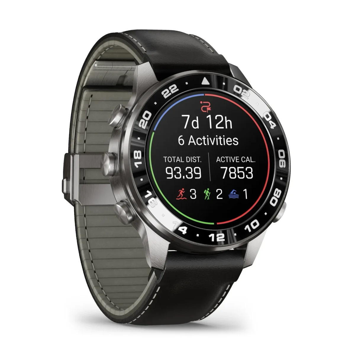 ساعت هوشمند Garmin با قاب استیل و بند چرمی مشکیرنگ روی پسزمینه سفید که آمار کلی فعالیتها، مجموع مسافت طیشده (۹۳.۳۹ کیلومتر) و کالری سوزاندهشده را نشان میدهد.