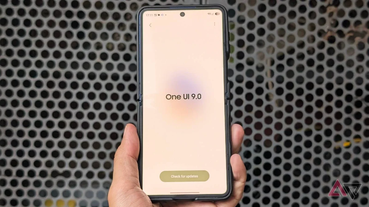 آیکونهای نوار وضعیت در QuickStar پس از آپدیت One UI 9 ناپدید می شوند