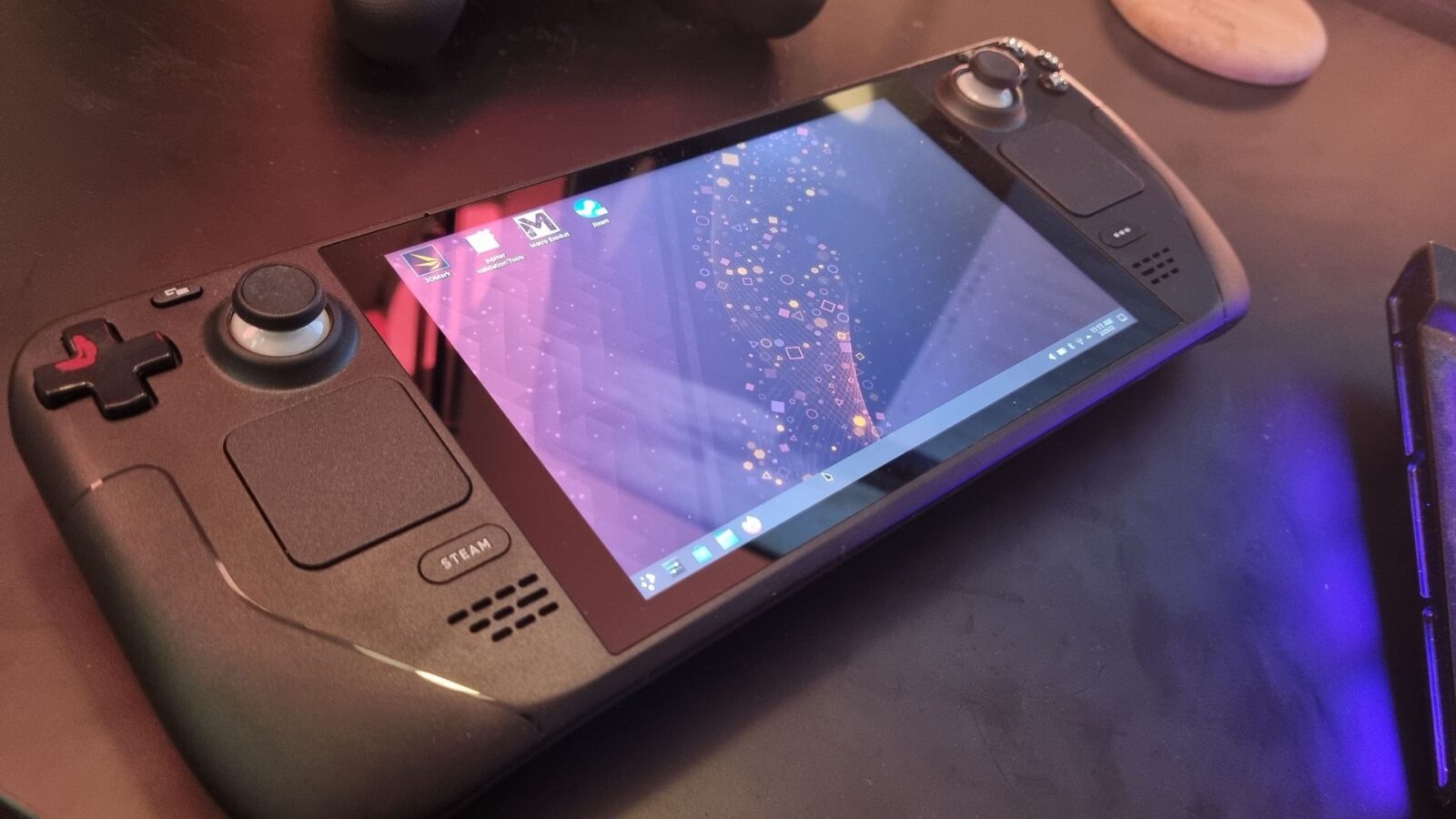 تراشه جدید AMD سرنخ‌هایی از استیم دک ۲ فاش کرد
