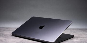 تصویری مرتبط با اخبار مکبوک پرو لمسی اپل