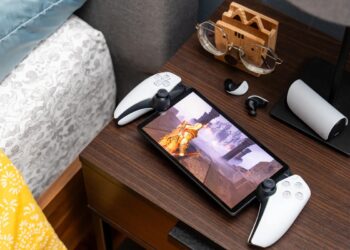 تصویری از پلی‌استیشن پورتال OLED