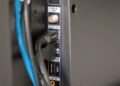 تصویری از درگاه USB تلویزیون