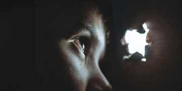 تصویر مرتبط با موضوع نظارت الکترونیکی آمریکا