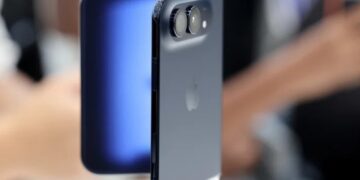 تصویری از گوشی آیفون Duo